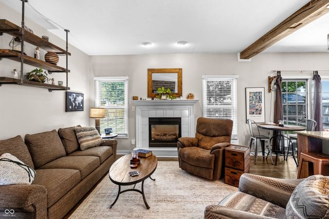 5926 Regency Drive, Columbus, IN 47203