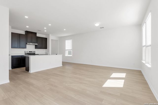 918 BULL BOAT LN, San Antonio, TX 78221