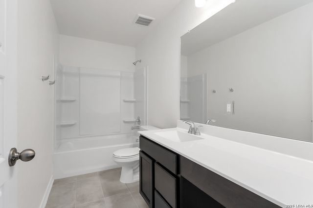 918 BULL BOAT LN, San Antonio, TX 78221