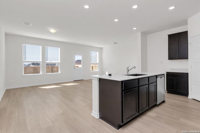 918 BULL BOAT LN, San Antonio, TX 78221