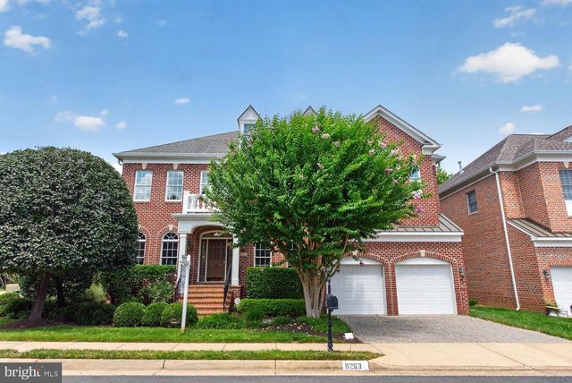 8263 TRAILWOOD CT, Vienna, VA 22182