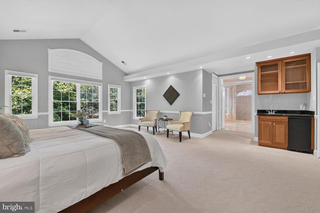 8263 TRAILWOOD CT, Vienna, VA 22182