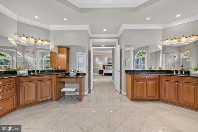 8263 TRAILWOOD CT, Vienna, VA 22182