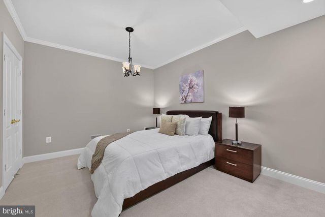 8263 TRAILWOOD CT, Vienna, VA 22182