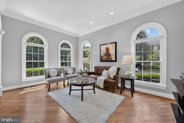 8263 TRAILWOOD CT, Vienna, VA 22182