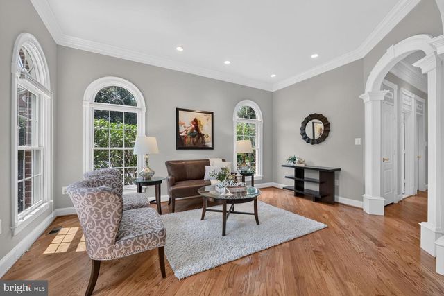 8263 TRAILWOOD CT, Vienna, VA 22182