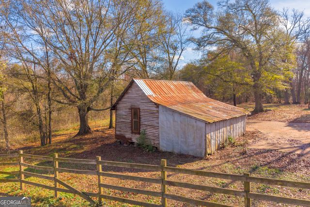 586 Grady School Road, Canon, GA 30520