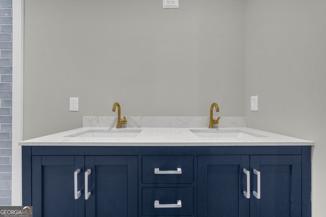 586 Grady School Road, Canon, GA 30520