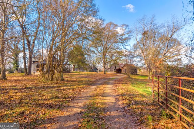 586 Grady School Road, Canon, GA 30520