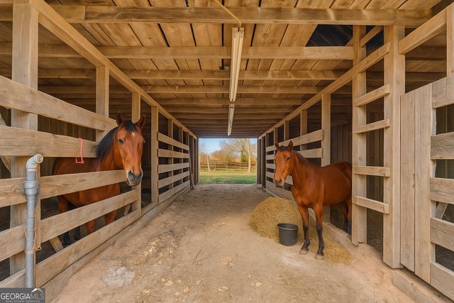 586 Grady School Road, Canon, GA 30520