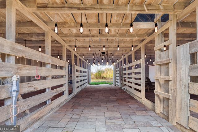 586 Grady School Road, Canon, GA 30520