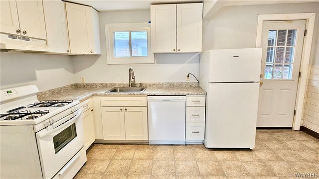 657 Englewood Avenue 8, Tonawanda, NY 14223