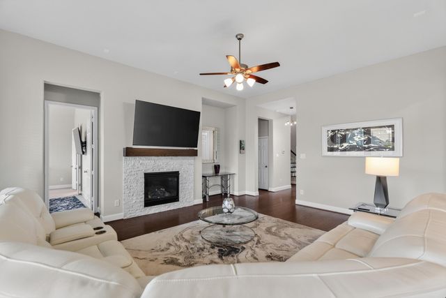8110 Copper Rock Drive, Magnolia, TX 77354