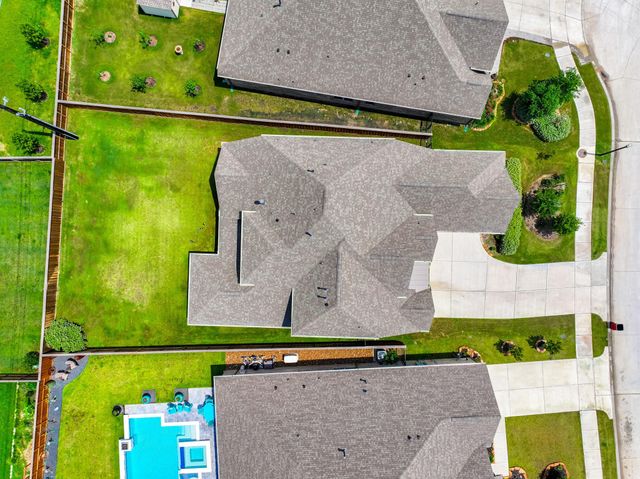 8110 Copper Rock Drive, Magnolia, TX 77354