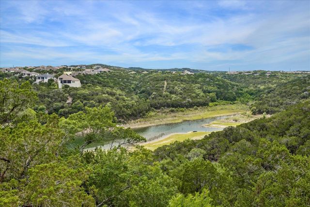 7224 Getaway DR, Jonestown, TX 78645