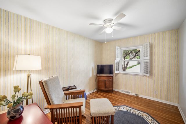 3905 83rd Street, Urbandale, IA 50322