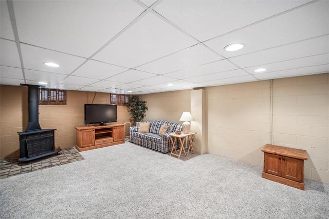 3905 83rd Street, Urbandale, IA 50322