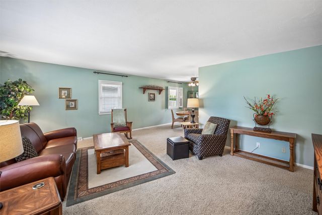 3905 83rd Street, Urbandale, IA 50322