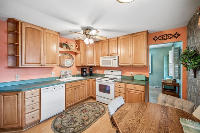 3905 83rd Street, Urbandale, IA 50322