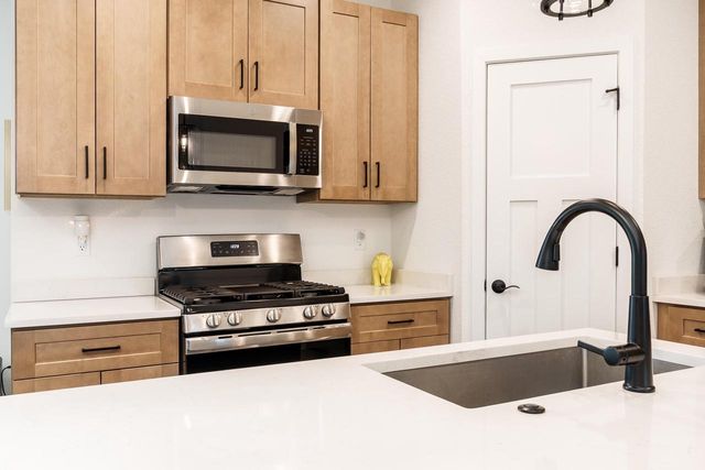 59 E Evergreen Lane, Milton, WI 53563