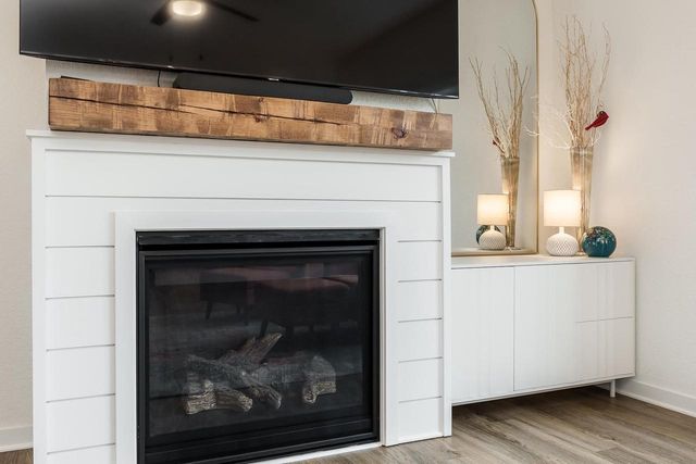 59 E Evergreen Lane, Milton, WI 53563