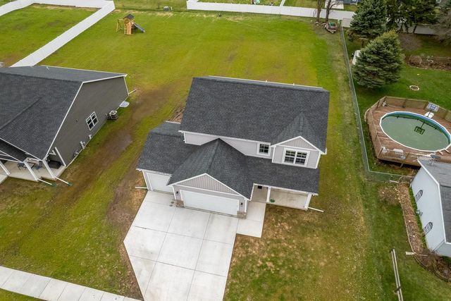 59 E Evergreen Lane, Milton, WI 53563