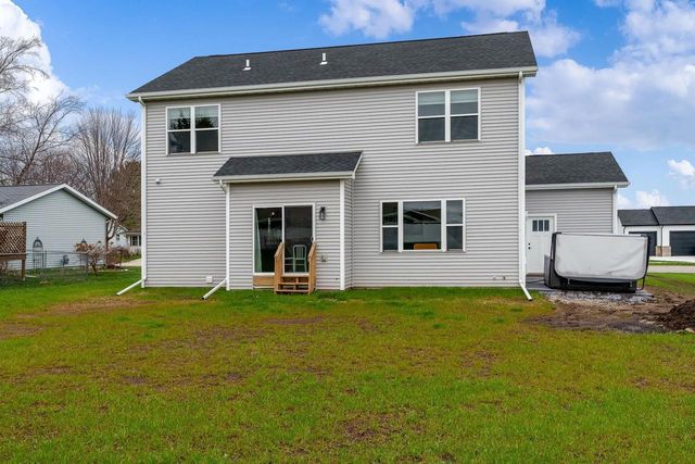 59 E Evergreen Lane, Milton, WI 53563