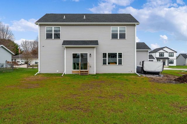 59 E Evergreen Lane, Milton, WI 53563