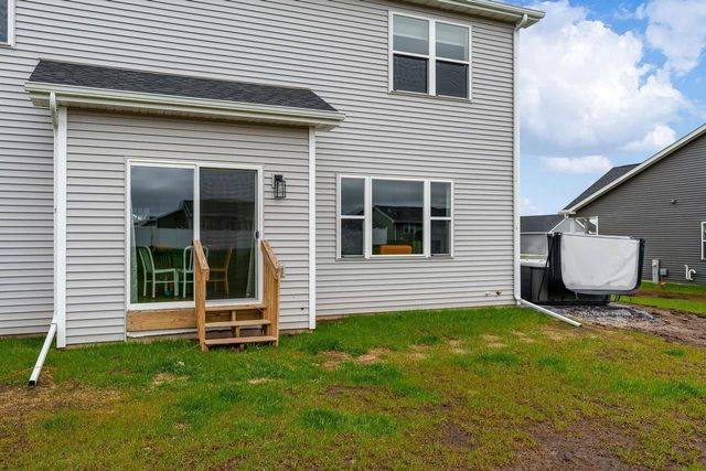 59 E Evergreen Lane, Milton, WI 53563