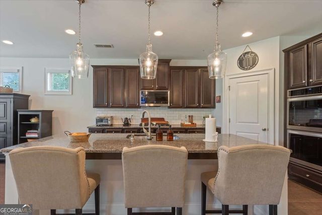 327 Carmichael Circle, Canton, GA 30115