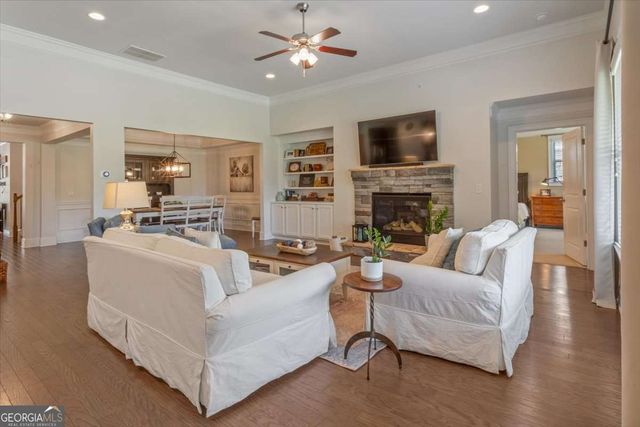 327 Carmichael Circle, Canton, GA 30115