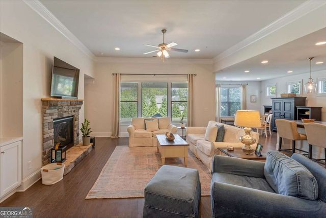 327 Carmichael Circle, Canton, GA 30115