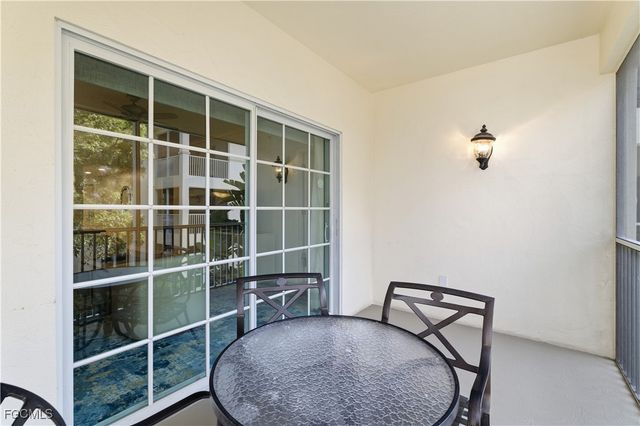 221 9th ST S 217, Naples, FL 34102