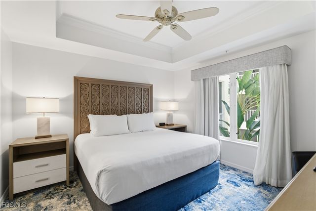 221 9th ST S 217, Naples, FL 34102