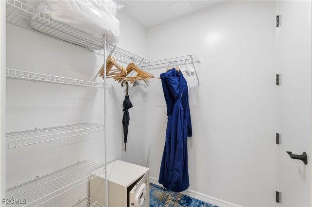 221 9th ST S 217, Naples, FL 34102