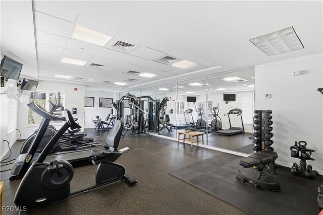 221 9th ST S 217, Naples, FL 34102