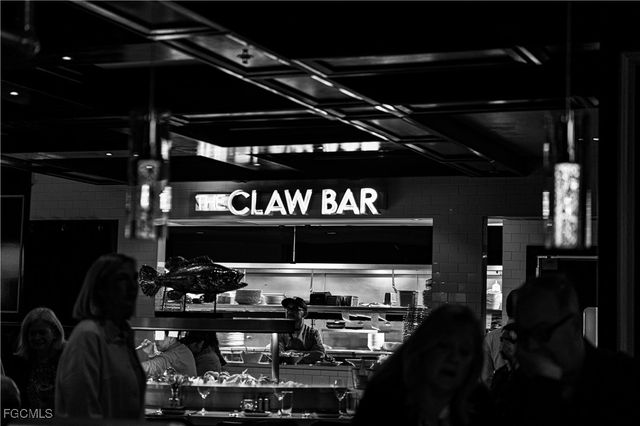 221 9th ST S 217, Naples, FL 34102