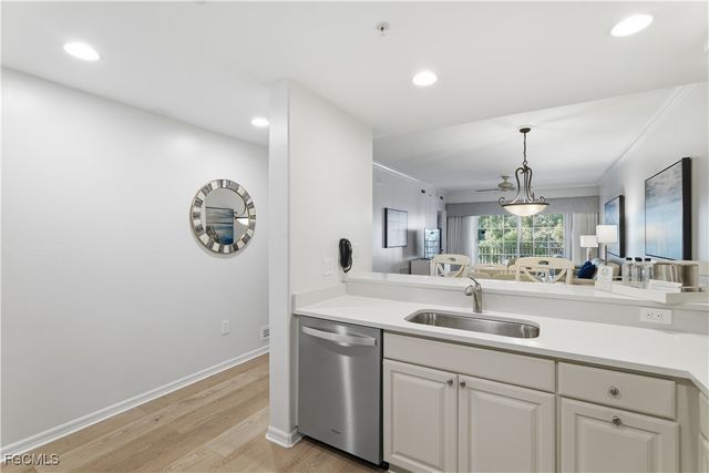 221 9th ST S 217, Naples, FL 34102