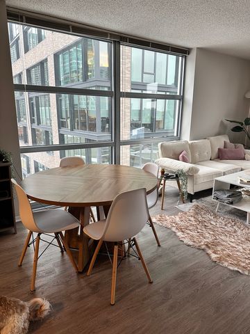 180 N Jefferson Street 807, Chicago, IL 60661