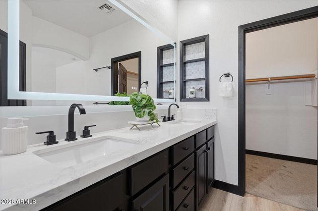 34410 N MIRANDESA Drive, San Tan Valley, AZ 85143