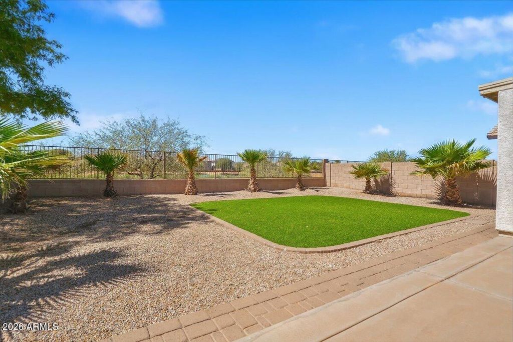 34410 N MIRANDESA Drive, San Tan Valley, AZ 85143 — photo 2