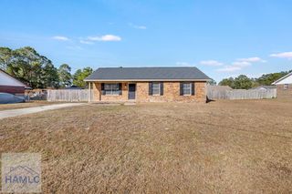245 W Kenny Drive, Hinesville, GA 31313