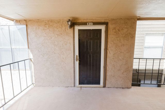 8601 Memphis Drive, 42, Lubbock, TX 79423