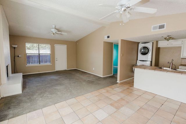 8601 Memphis Drive, 42, Lubbock, TX 79423