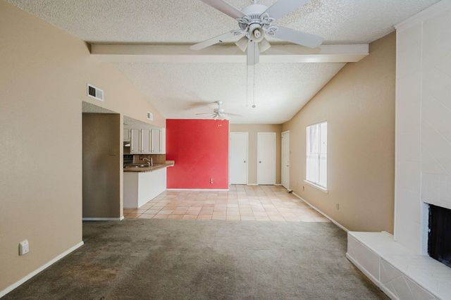 8601 Memphis Drive, 42, Lubbock, TX 79423