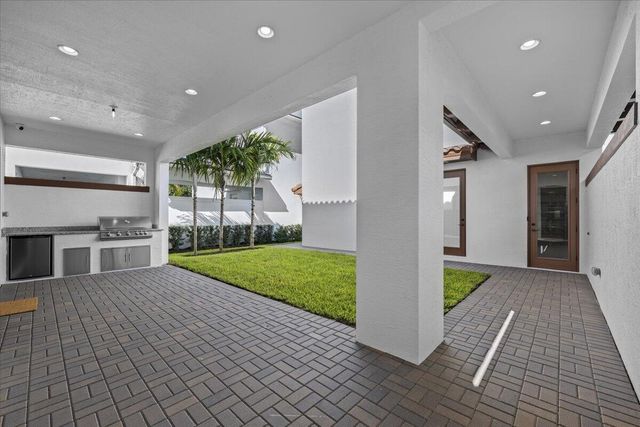 1005 Faulkner Terrace, Palm Beach Gardens, FL 33418