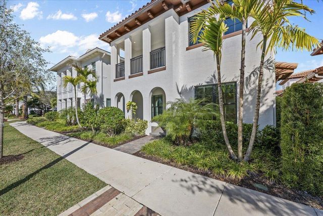 1005 Faulkner Terrace, Palm Beach Gardens, FL 33418