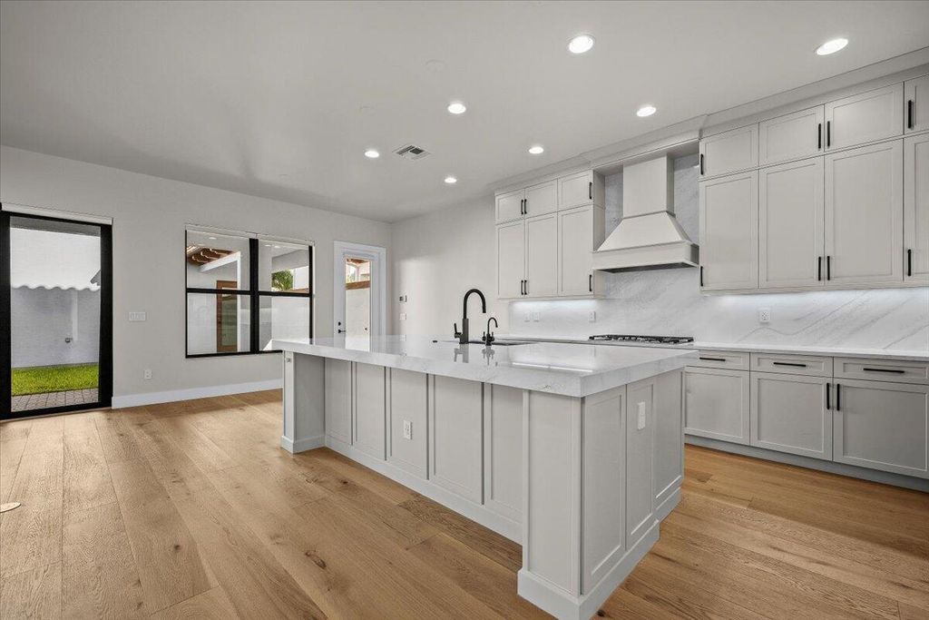 1005 Faulkner Terrace, Palm Beach Gardens, FL 33418