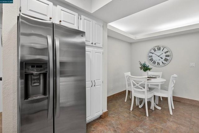 1956 1956 Holly Dr, Concord, CA 94521