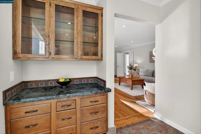 1956 1956 Holly Dr, Concord, CA 94521